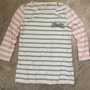 Elle Gray and Pink Striped Top with Bow 3/4 Sleeve